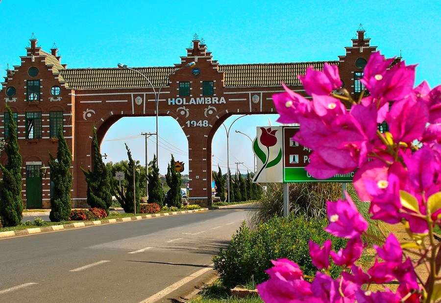 MEC dá aval para implantação da Primeira Faculdade das Flores em Holambra