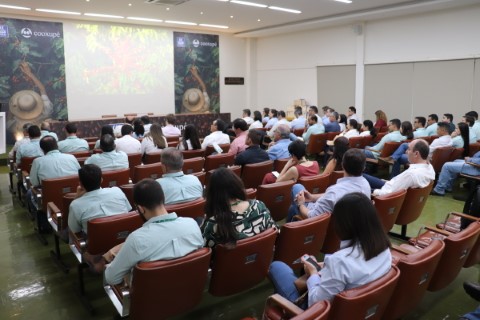 Yara fornece à Cooxupé primeiro lote de fertilizantes lower carbon do Brasil